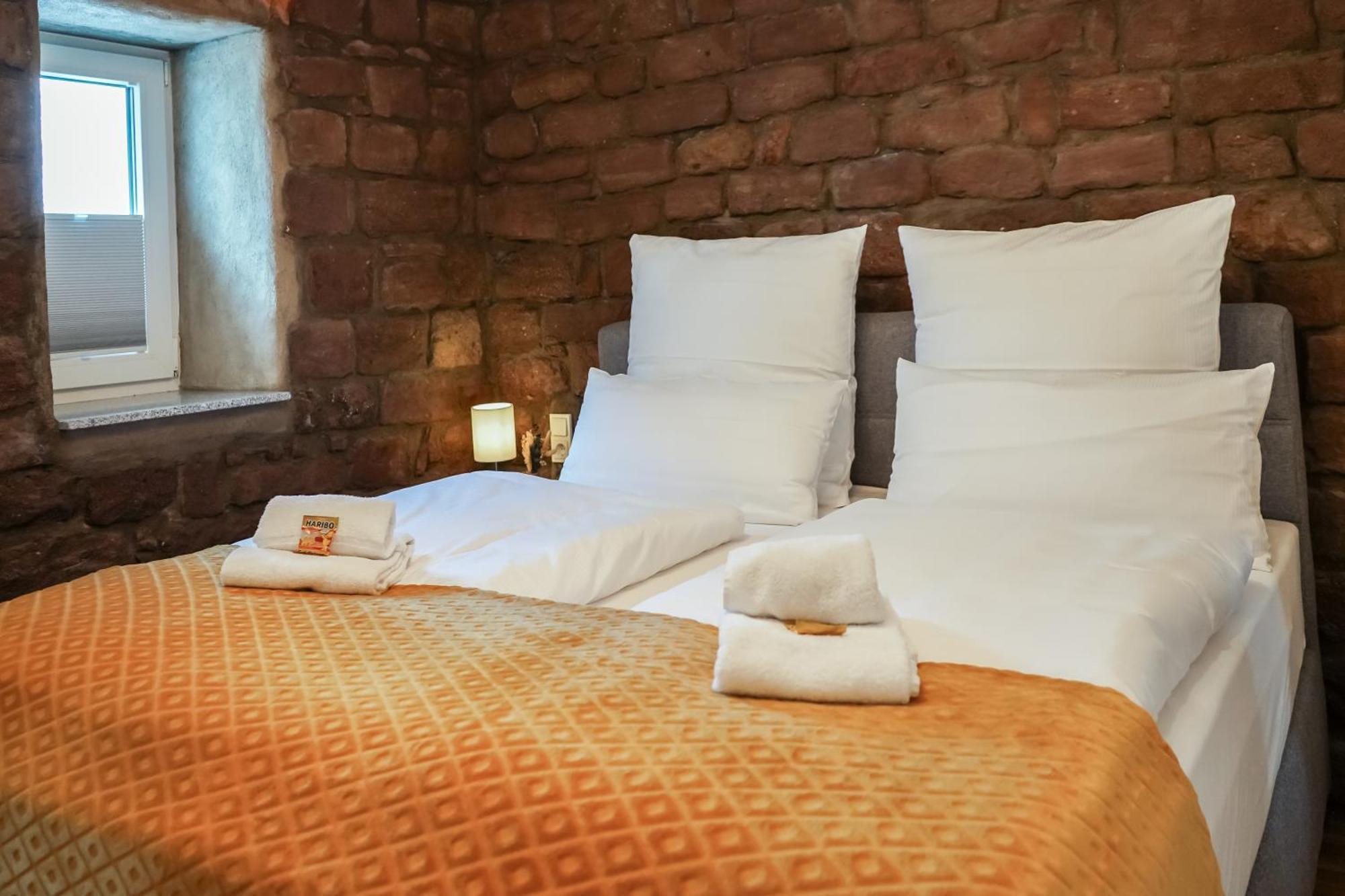 7Seas Boutique Aparthotel Homburg - Stilvoll, Digital & Ideal Fuer Familie & Business エクステリア 写真